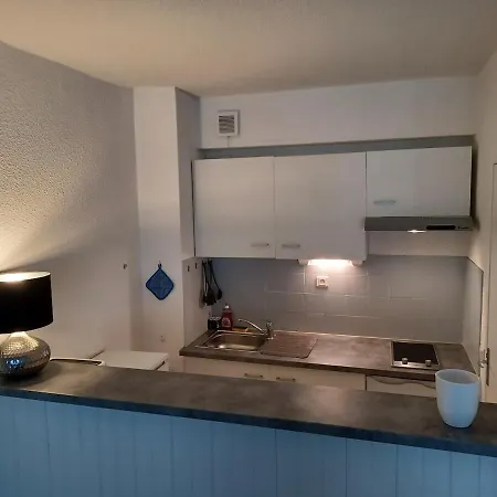 A 150m Des Plages Apartment